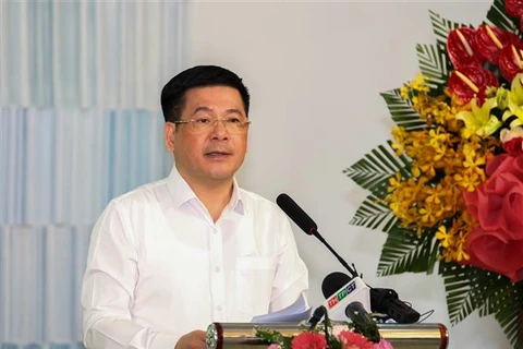 越南工贸部长阮鸿延：在保障国内粮食安全基础上充分促进大米出口