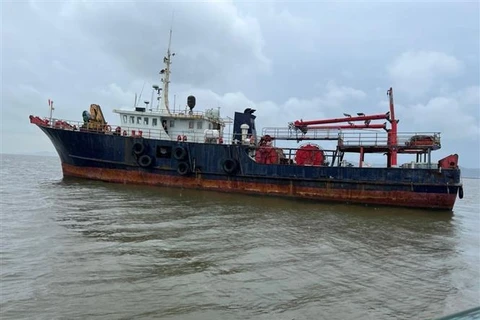 海防市：成功营救海上遇险的7名香港船员