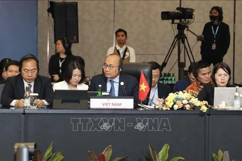 越南为引导东盟与伙伴经济合作方向提出意见
