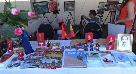 越南文化亮相2023年比利时工人党“团结计划”节
