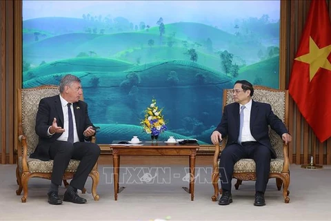 越南政府总理范明政会见比利时王国法兰德斯大区首席大臣让·让邦