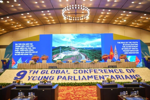 第九届全球青年议员大会今日在河内开幕