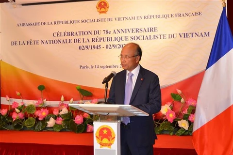 越南驻法国大使馆举行国庆招待会