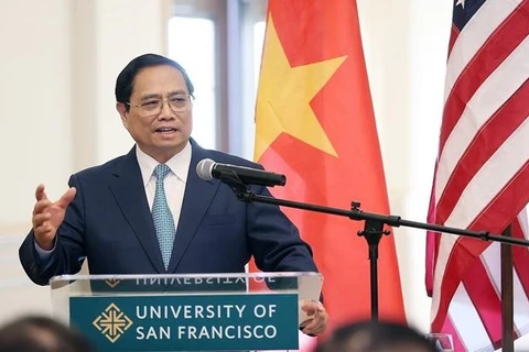 政府总理范明政建议旧金山大学大力推进与越南教育合作