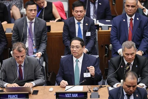 越南总理范明政出席气候雄心峰会和联合国流行病预防、准备和应对高级别会议