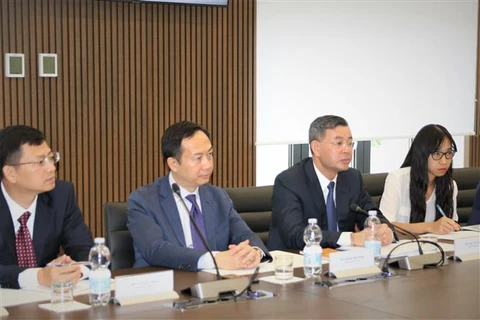 越南国家审计代表团与意大利审计法院首席院长举行工作会议