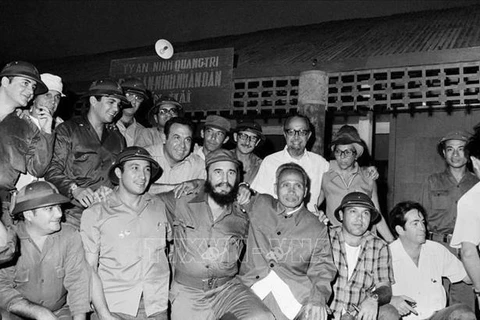 古巴总司令菲德尔·卡斯特罗首次访越50周年：珍惜与维护越古特殊关系