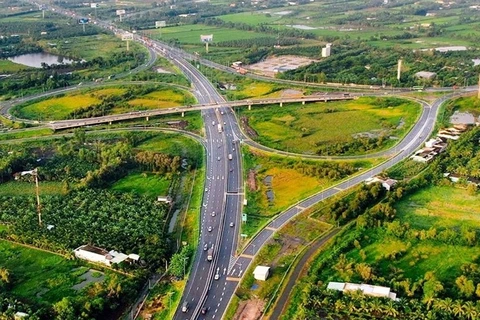 越南：交通企业期待借助公共投资而复苏