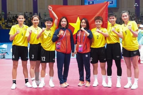 2023年亚运会：越南藤球队获得女子单组决赛银牌
