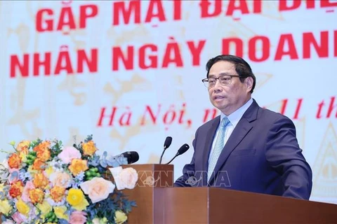 越南政府总理：继续改善营商投资环境 增强国家竞争力
