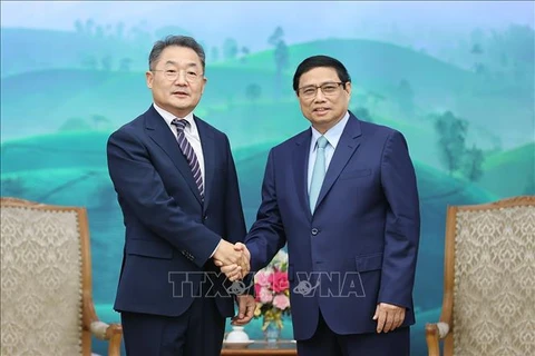 越南政府总理范明政会见安靠科技公司副总裁Ji Rong Rip