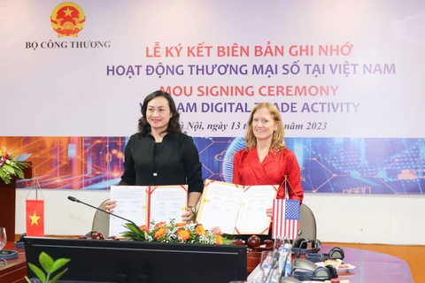 越南工贸部与美国国际开发署签署数字贸易活动谅解备忘录