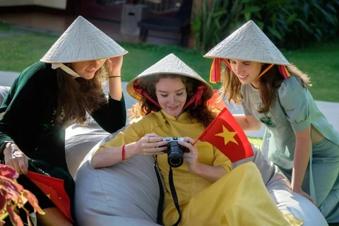 2023年第二届越南国际摄影节在平顺省举行