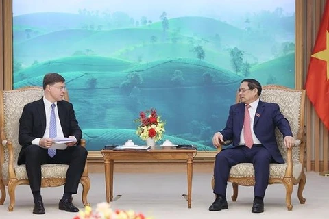 越南政府总理范明政会见欧盟委员会常务副主席瓦尔迪斯