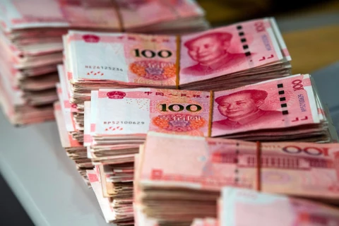 11月3日上午越南国内市场越盾对美元汇率中间价上调15越盾