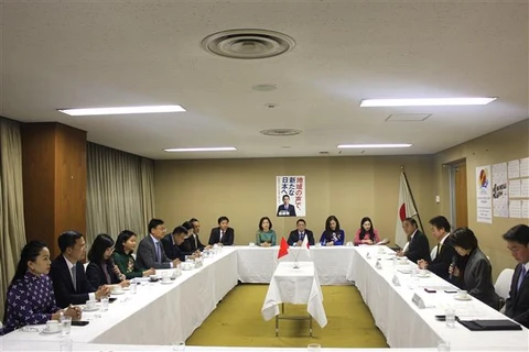 河内市代表团对日本进行工作访问