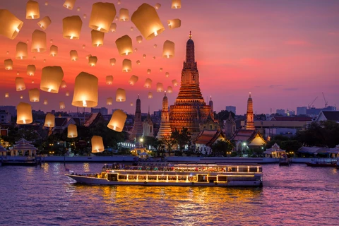 泰国外国游客接待量突破2300万人次
