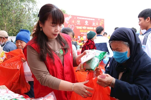 2023年仁爱春节：筹集2950万美元，照顾贫困者过好年