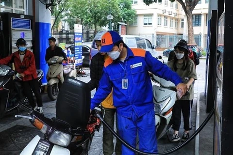 今日越南成品油价格每公升下降超过500越盾