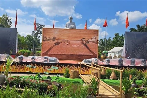 越南ST大米制作的画作创纪录