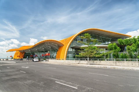 林同省建议开通飞往新加坡的国际航线