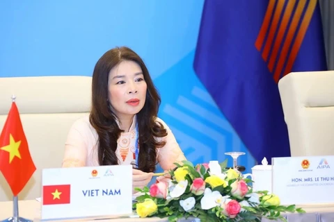 越南国会主席王廷惠正式访泰之旅：促进越泰加强型战略伙伴关系