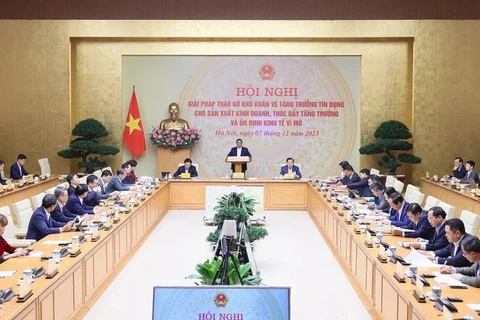 越南政府总理范明政：在不降低信贷门槛的前提下因地制宜地灵活施策