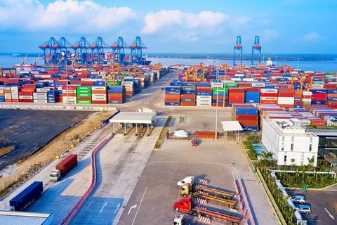 2023年预计越南对欧美市场贸易顺差达1250亿美元