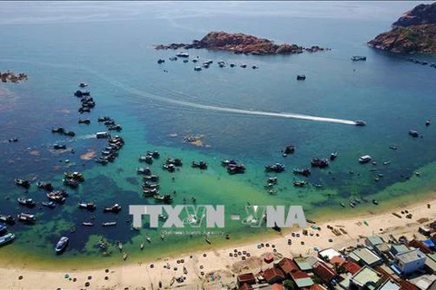 加强越南平定省与老挝南部4省的旅游对接