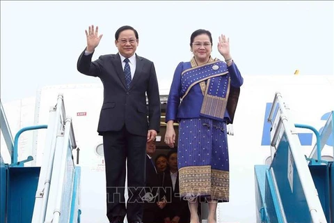 老挝总理宋赛·西潘敦对越南进行正式访问