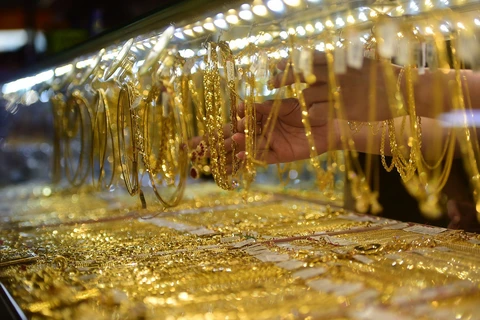 1月15日上午越南国内市场黄金卖出价涨跌互现