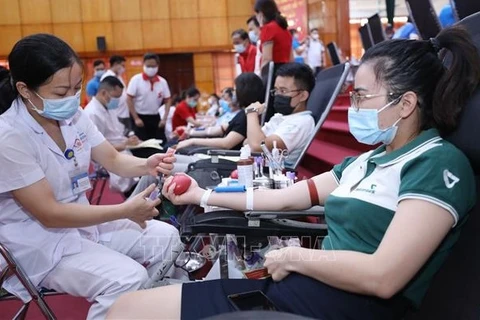 献血运动30年——越南血液交融