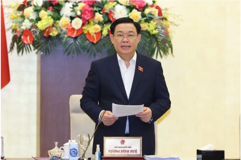 越南国会主席王廷惠签署土地法（修订案）