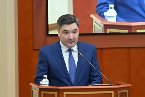 越南政府总理范明政致电祝贺奥尔扎斯当选哈萨克斯坦总理