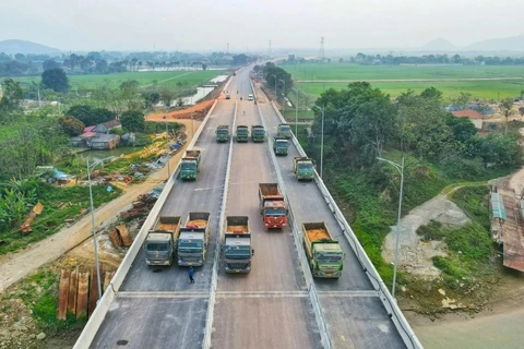 政府总理要求加快采用分阶段方式进行投资的高速公路升级改造