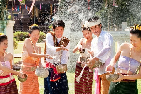 泰国批准2024年泼水节特别预算