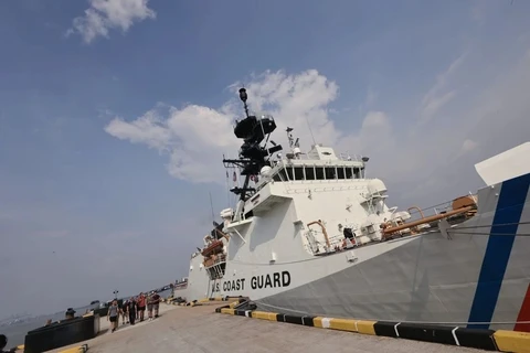 美国海岸警卫队巡逻舰首次停靠马来西亚港口