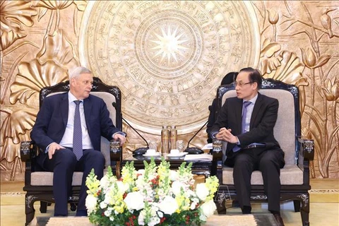 越共中央对外部长黎怀忠会见俄罗斯外交部第一副部长