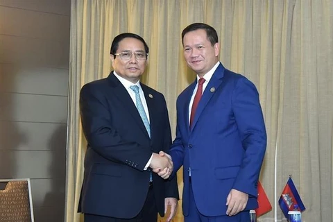 越南政府总理范明政会见柬埔寨首相洪玛奈