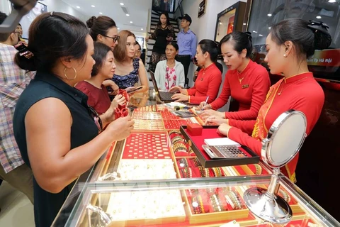 3月11日上午越南国内市场黄金卖出价8200万越盾左右