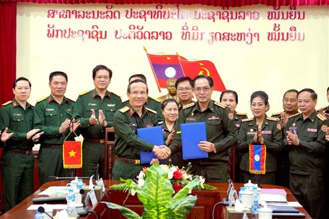 老挝领导人高度评价越老军事医学领域的合作关系