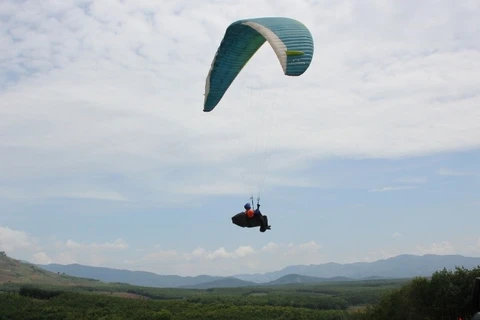 “2024年沙泰探索大森林”的昆嵩省滑翔伞公开赛即将举行