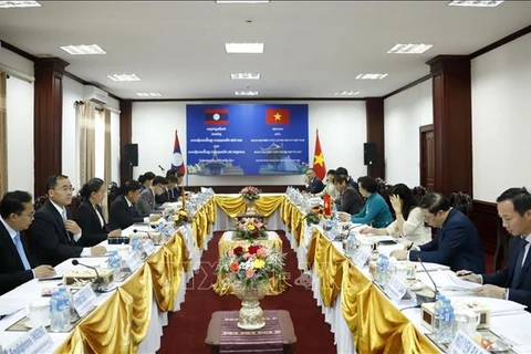 越南内务部与老挝内政部加强合作