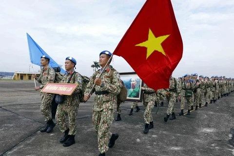 在多国参与的场合中传播越南蓝色贝雷帽部队形象