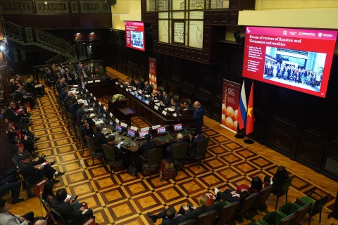 第二届越俄大学校长论坛在莫斯科举行