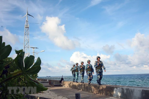 组图：长沙群岛解放45年后 如磐石屹立在风口浪尖