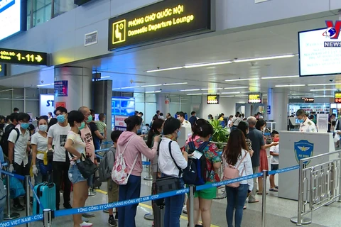 岘港市开展措施协助游客离开该市