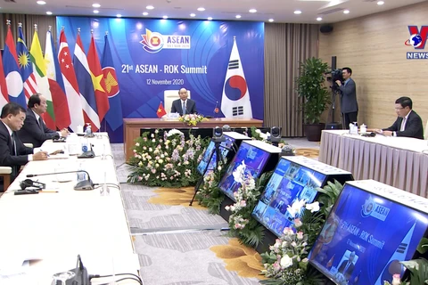 东盟与中日韩领导人会议陆续举行