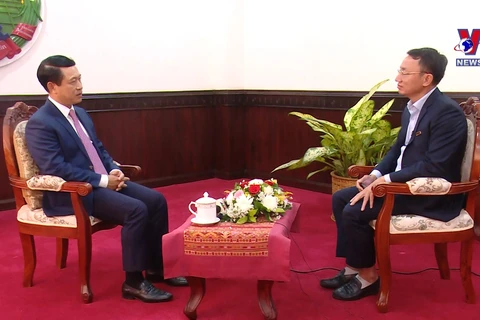 老挝副总理：老越两国为东盟共同体的建设作出巨大贡献