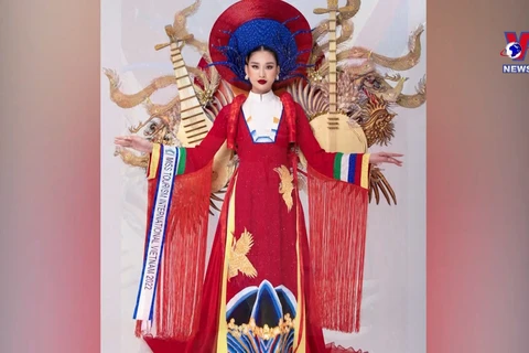 2022年世界旅游小姐选美大赛：向国际友人推广越南顺化宫廷雅乐